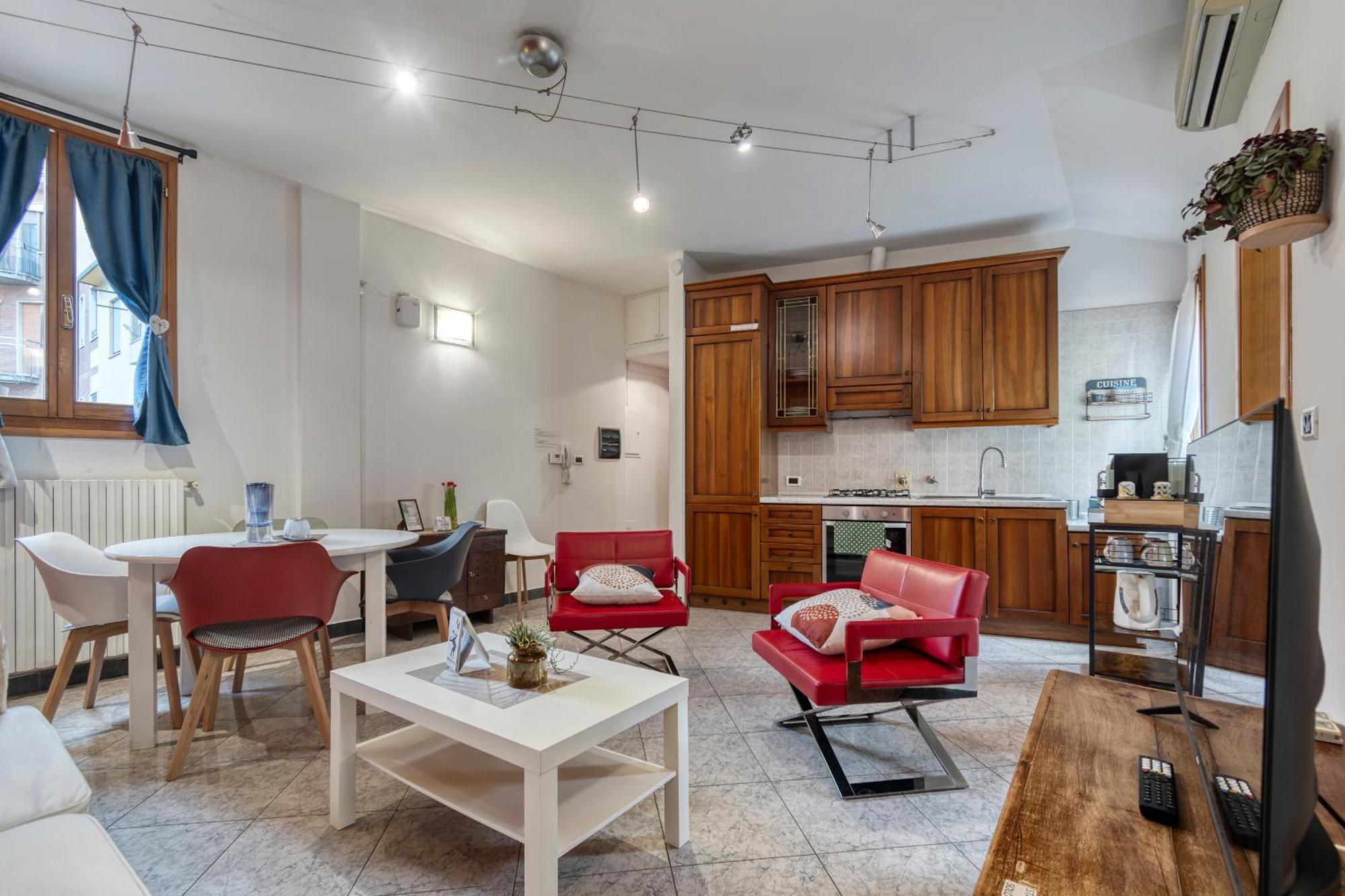 Cozy Apartment In The Heart Of Болоня Екстериор снимка
